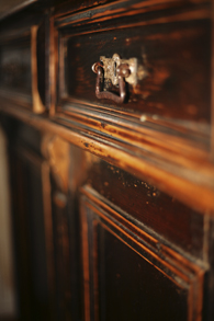 Royal Furniture Refinishing -- Toronto -- Repairs, restorations and refinishing services - Dresser
