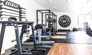 gyms open 24 hours in toronto Stärk Fitness
